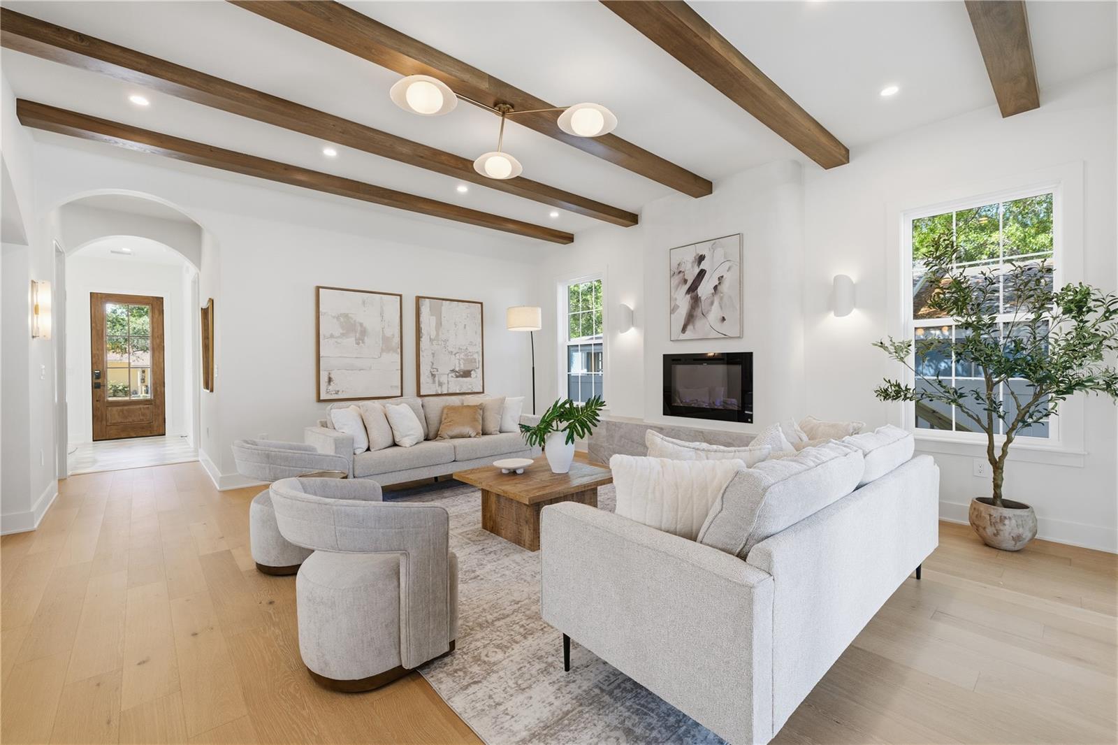 221 43RD AVE N, ST PETERSBURG, FL, 33703