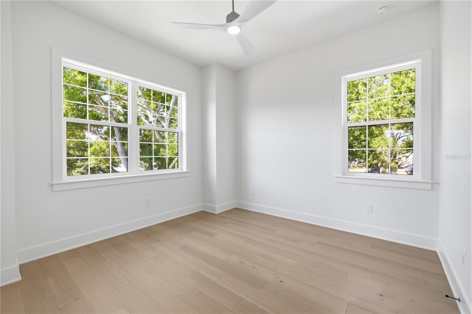 221 43RD AVE N, ST PETERSBURG, FL, 33703