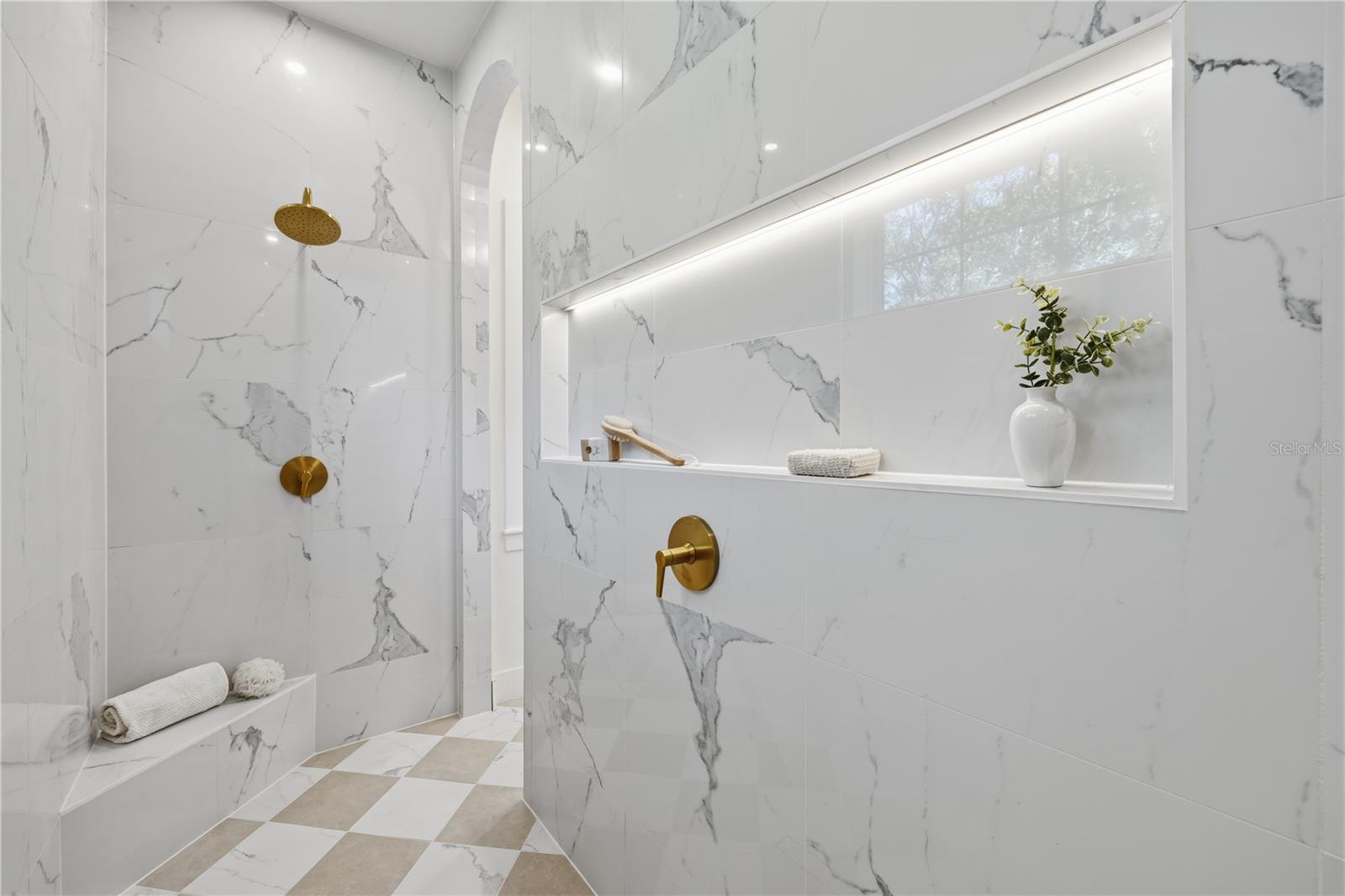 221 43RD AVE N, ST PETERSBURG, FL, 33703