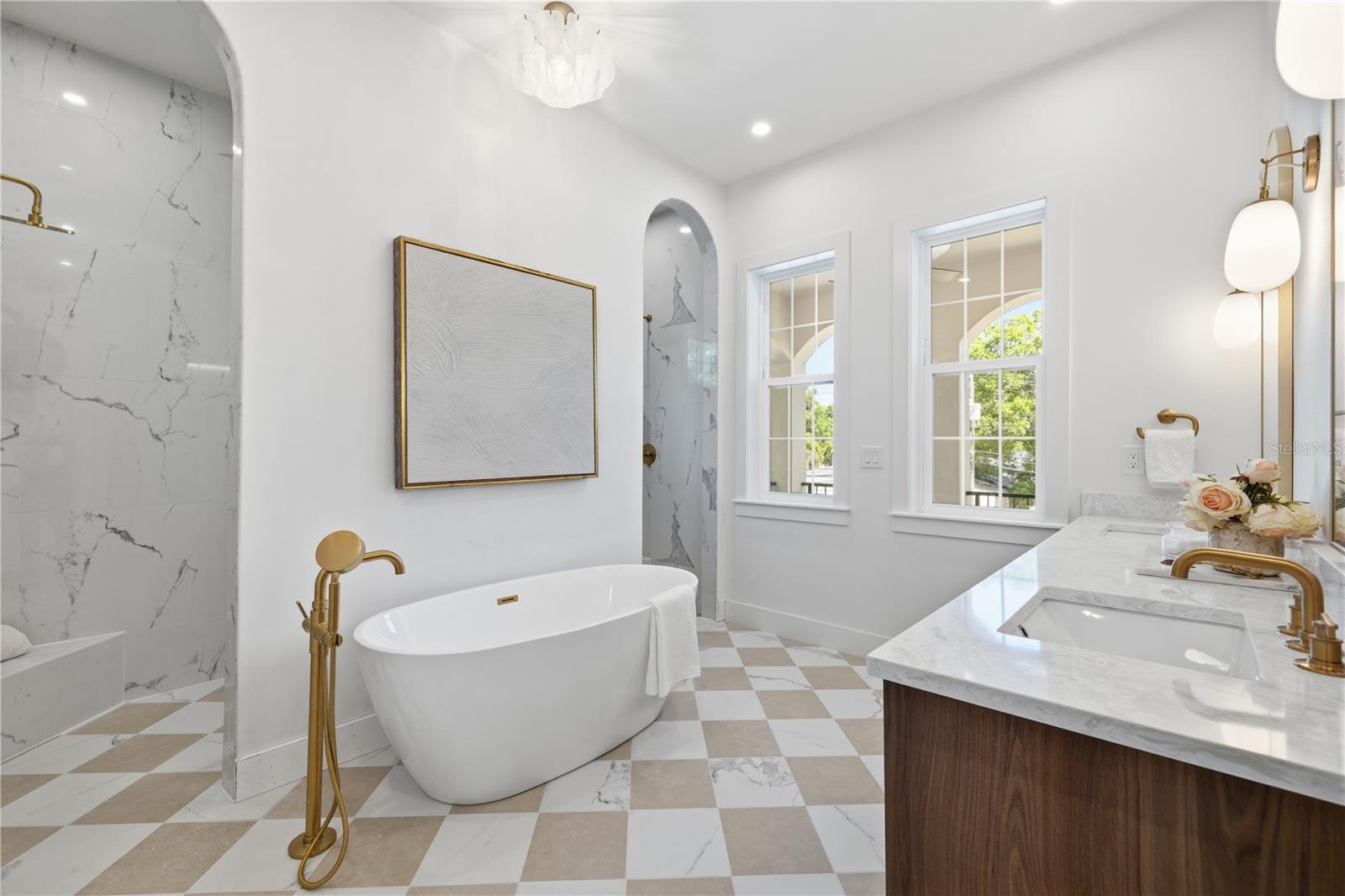 221 43RD AVE N, ST PETERSBURG, FL, 33703