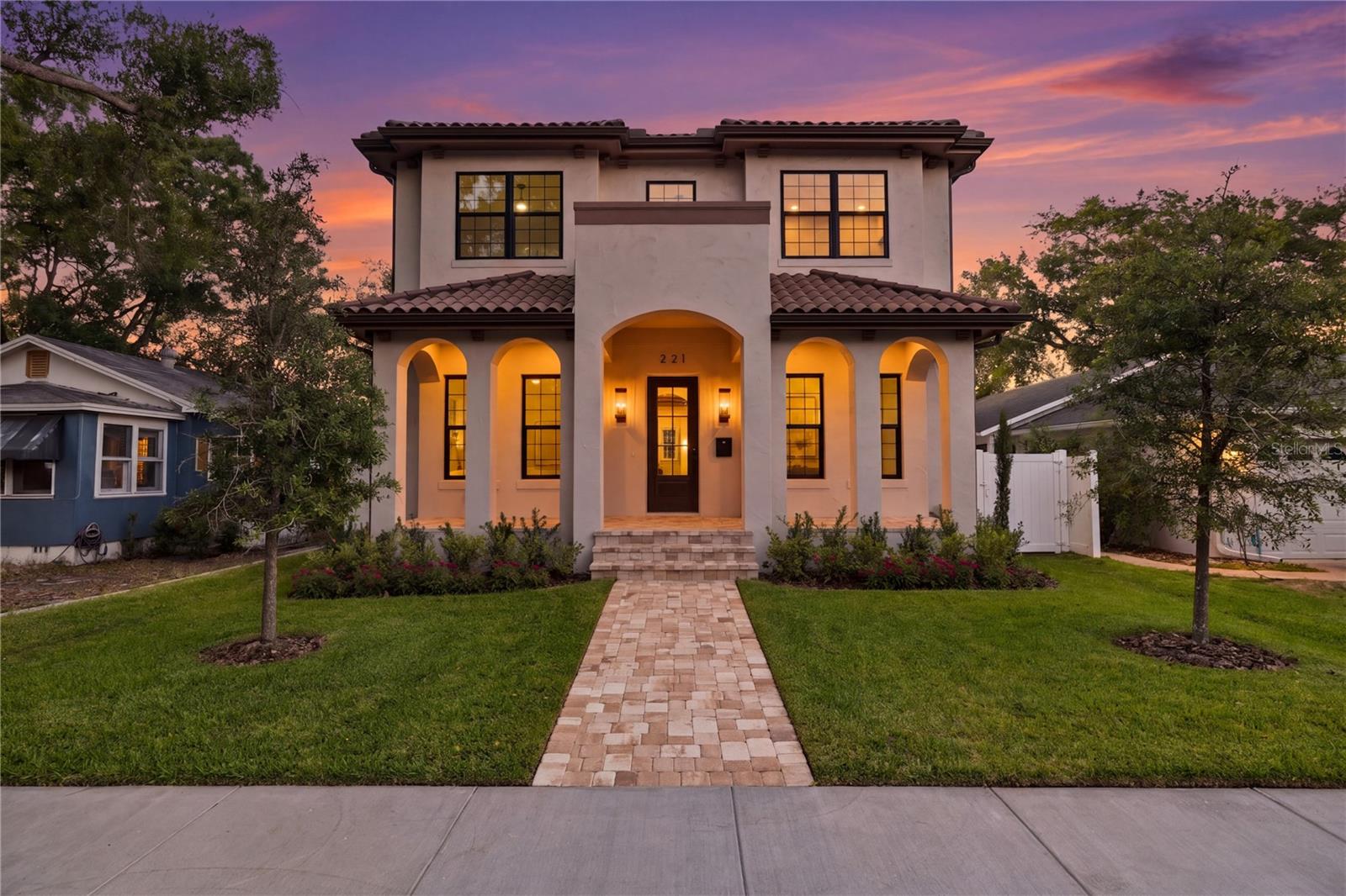 221 43RD AVE N, ST PETERSBURG, FL, 33703