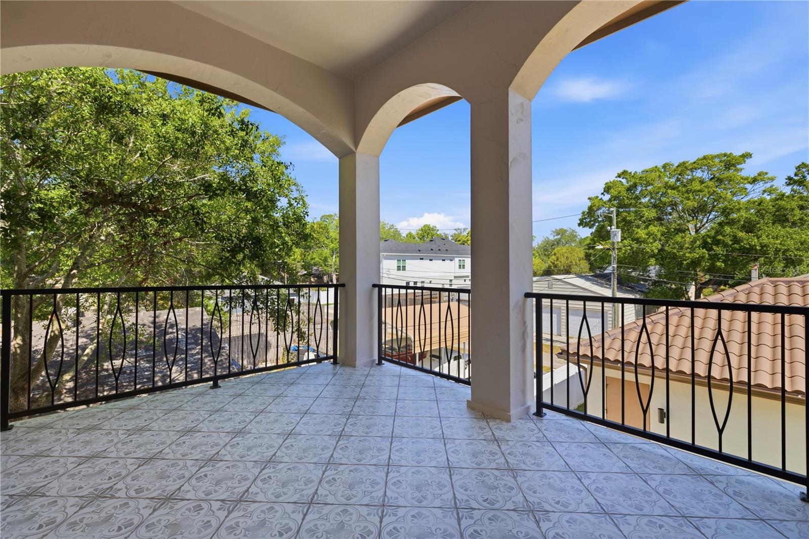 221 43RD AVE N, ST PETERSBURG, FL, 33703