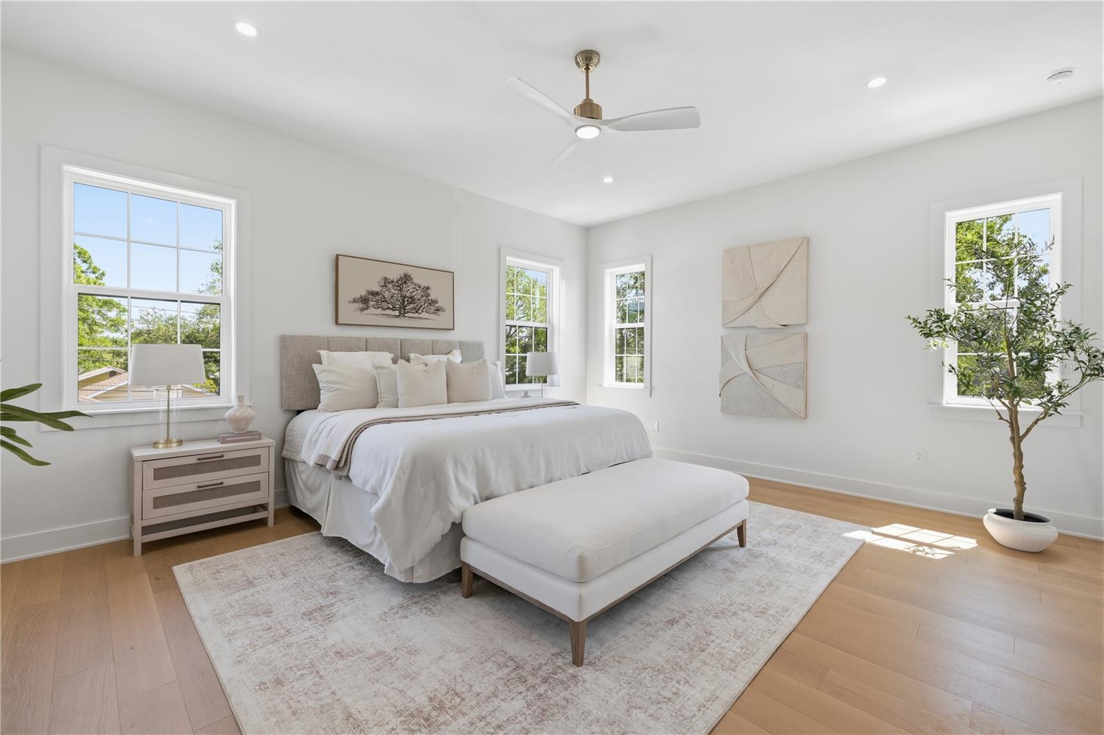 221 43RD AVE N, ST PETERSBURG, FL, 33703