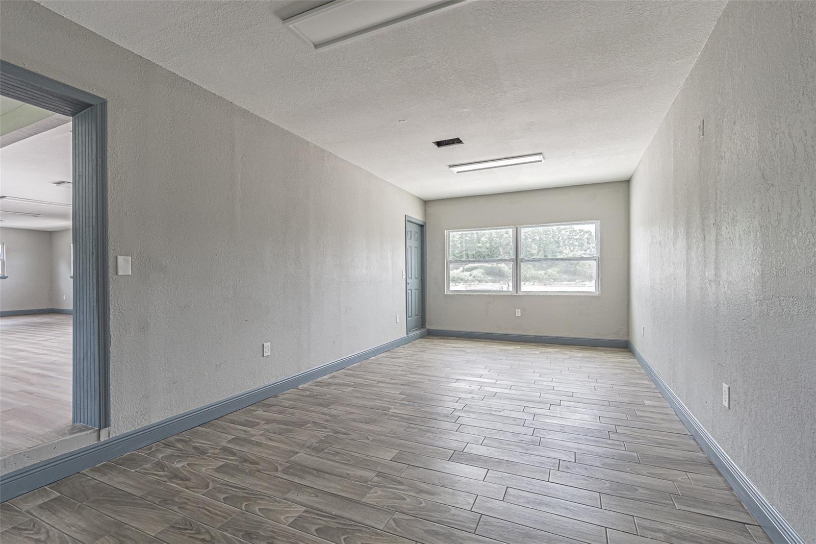 4623 LAND O LAKES BLVD, LAND O LAKES, FL, 34639