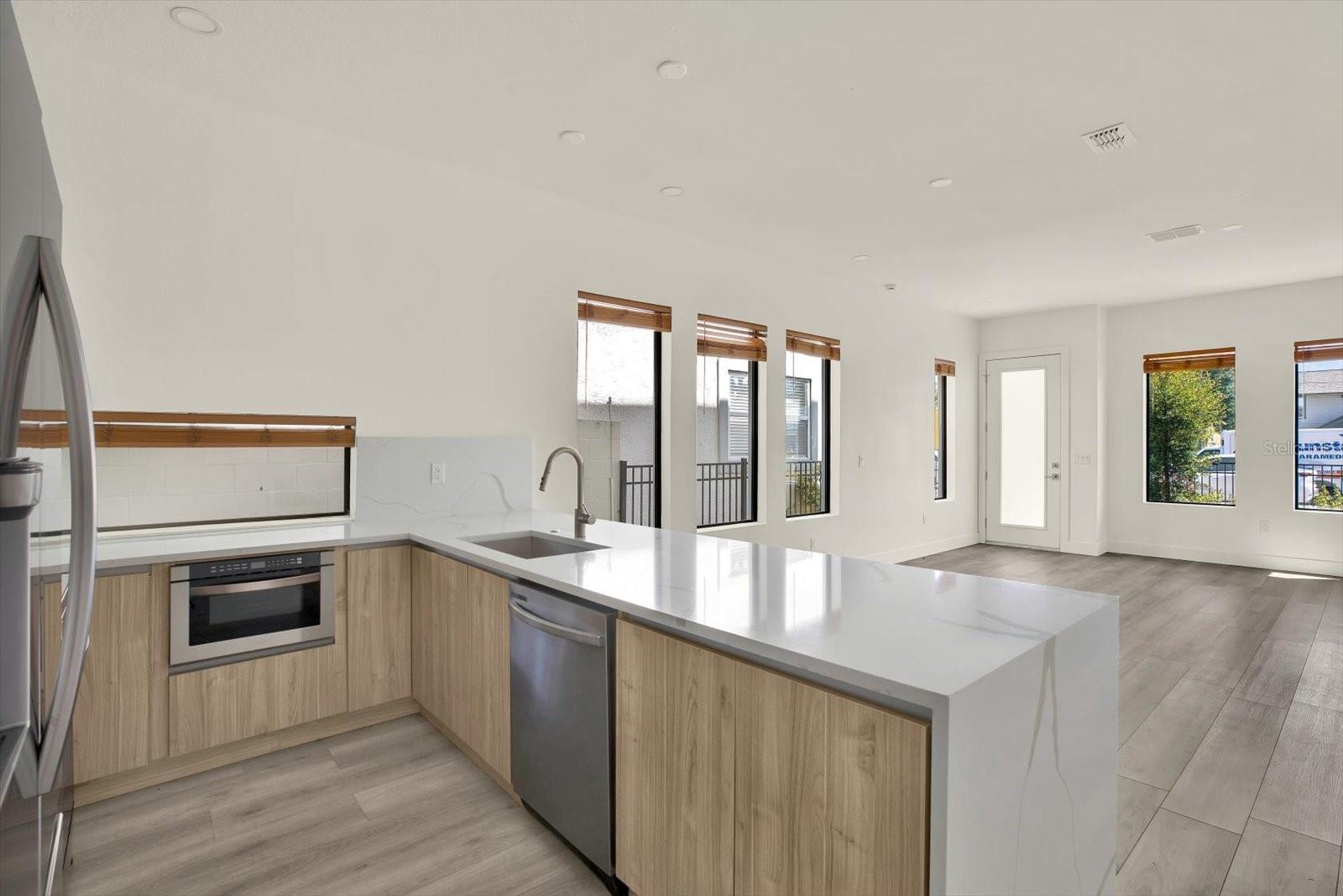 1625 9TH AVE N, ST PETERSBURG, FL, 33713