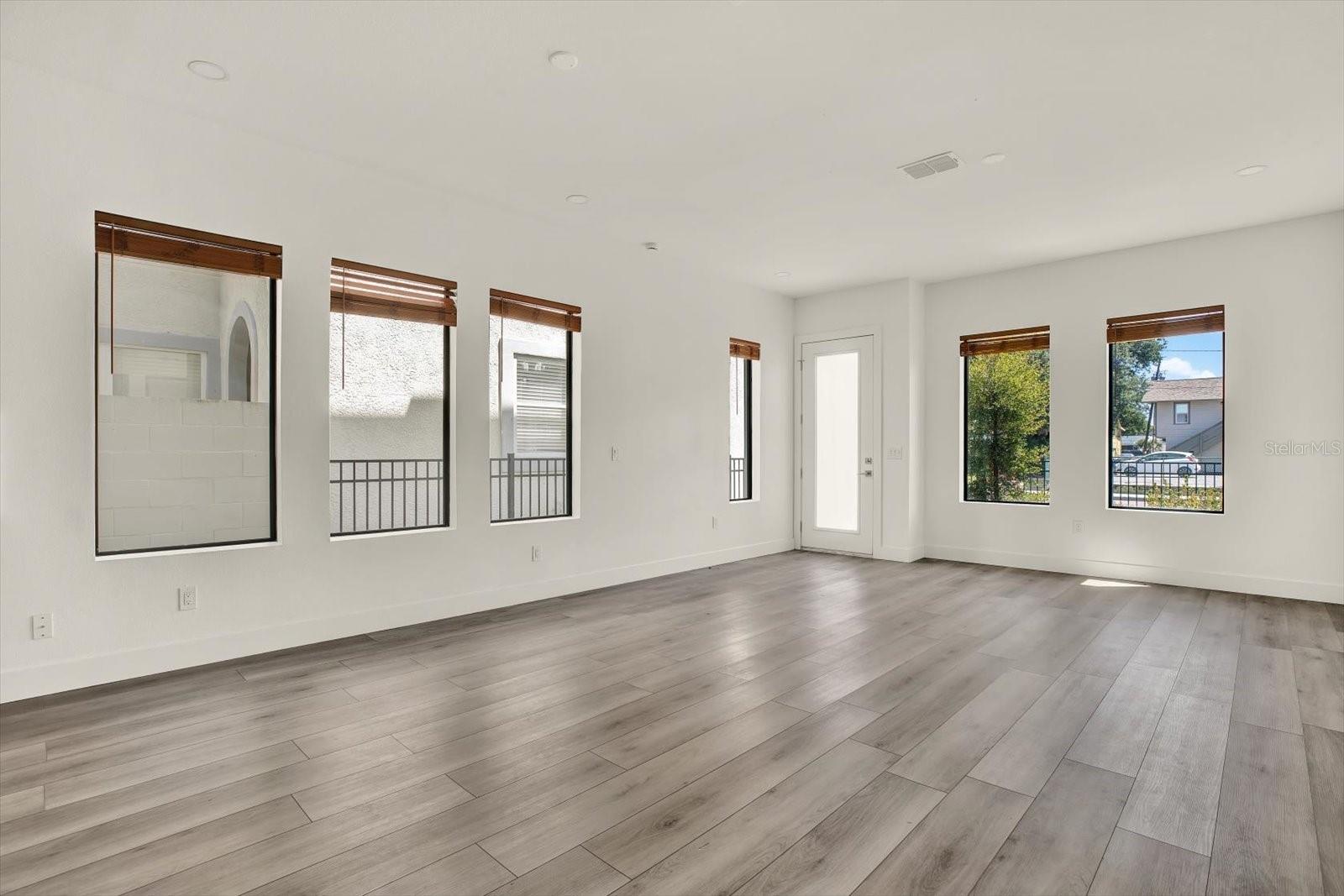 1625 9TH AVE N, ST PETERSBURG, FL, 33713