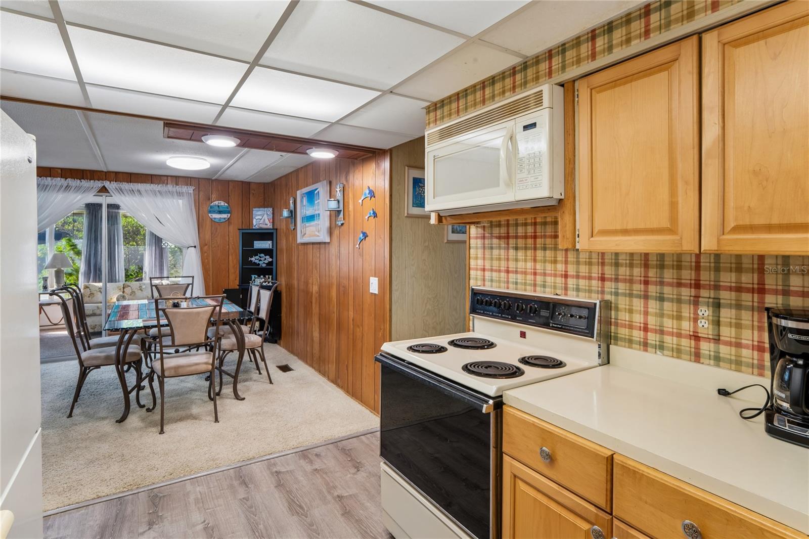 8021 WESTERN CIRCLE DR, BROOKSVILLE, FL, 34613