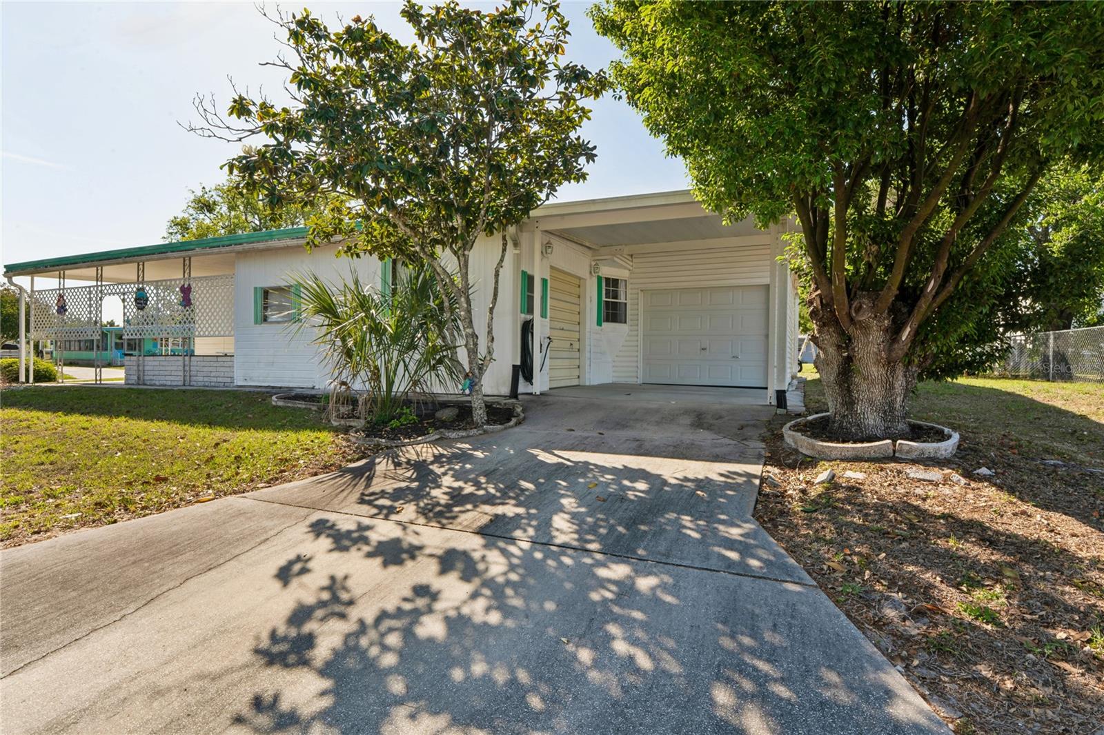 8021 WESTERN CIRCLE DR, BROOKSVILLE, FL, 34613