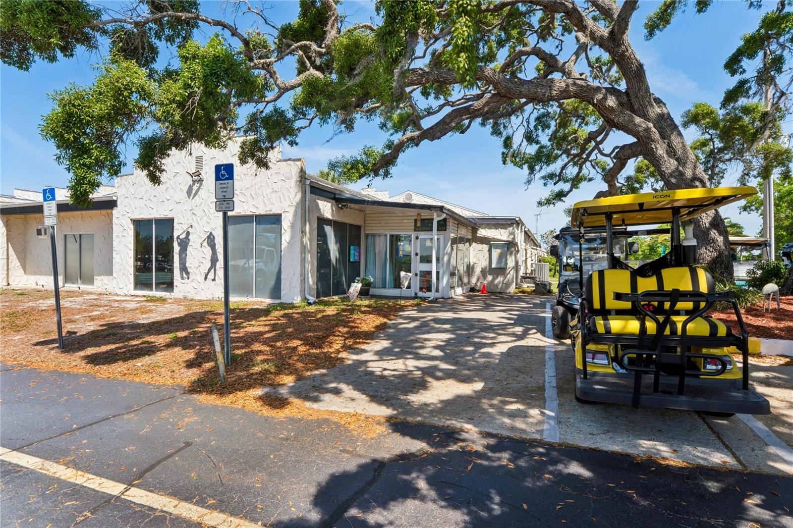 8021 WESTERN CIRCLE DR, BROOKSVILLE, FL, 34613