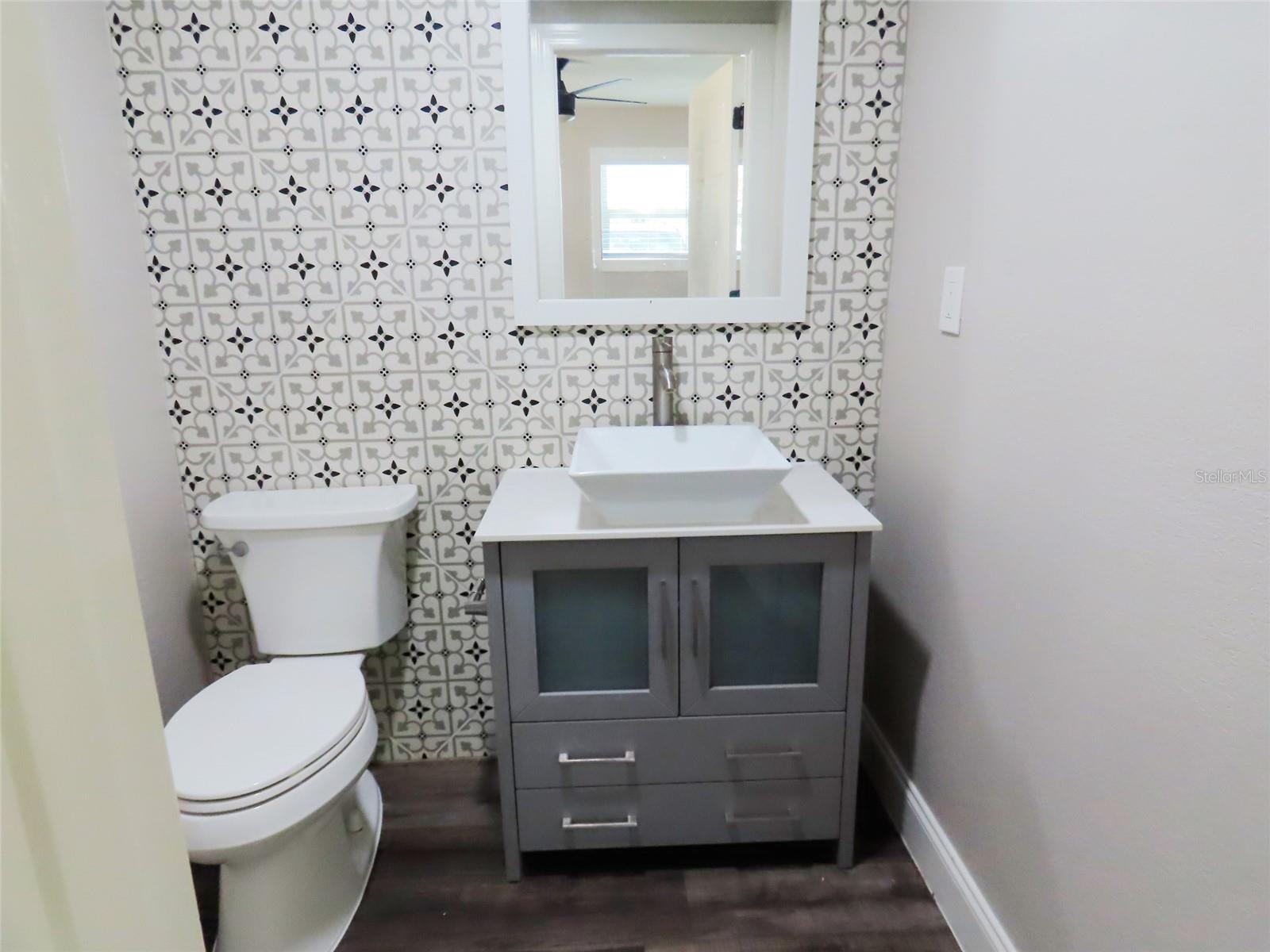 8055 33RD AVE N, ST PETERSBURG, FL, 33710