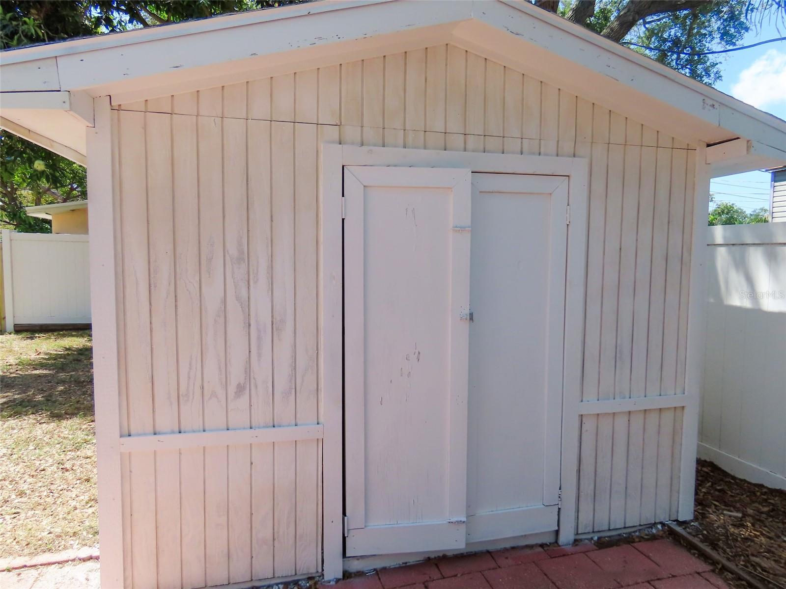 8055 33RD AVE N, ST PETERSBURG, FL, 33710