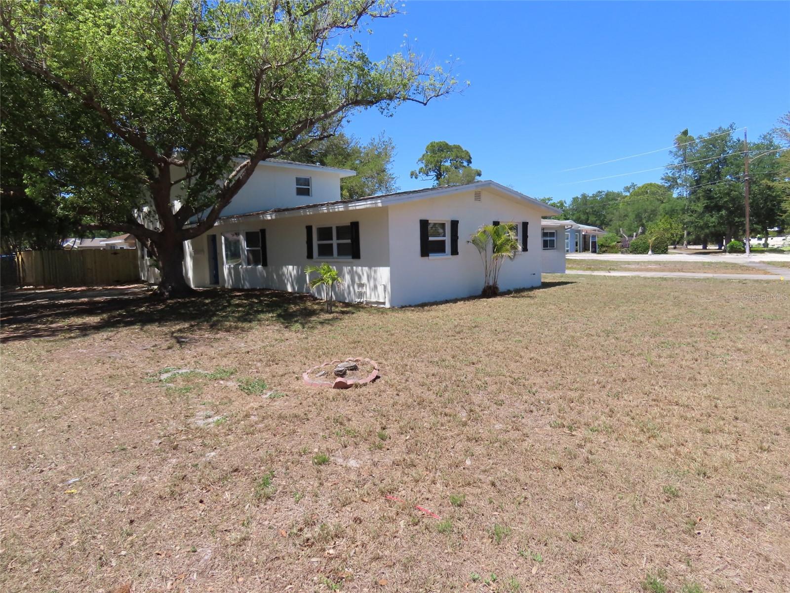 8055 33RD AVE N, ST PETERSBURG, FL, 33710