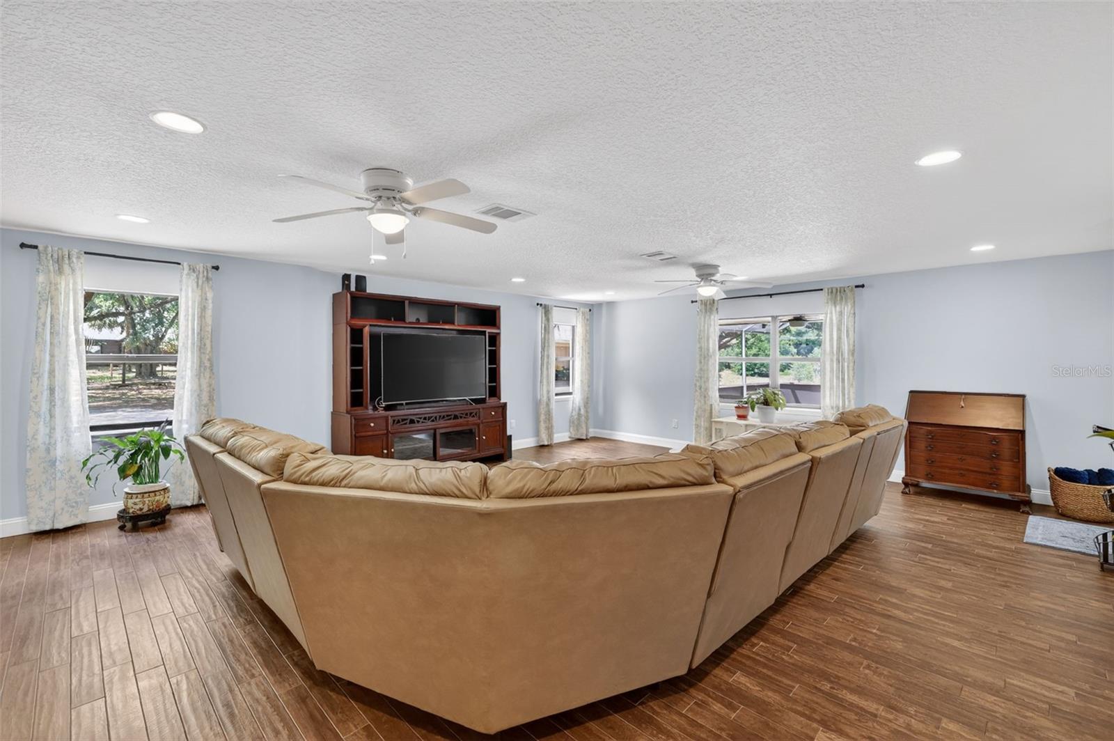 11241 EM EN EL GROVE RD, LEESBURG, FL, 34788