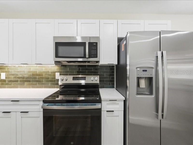 1912 E HANNA AVE, TAMPA, FL, 33610