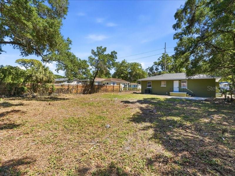 1912 E HANNA AVE, TAMPA, FL, 33610