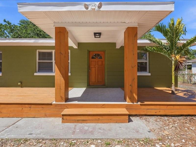 1912 E HANNA AVE, TAMPA, FL, 33610