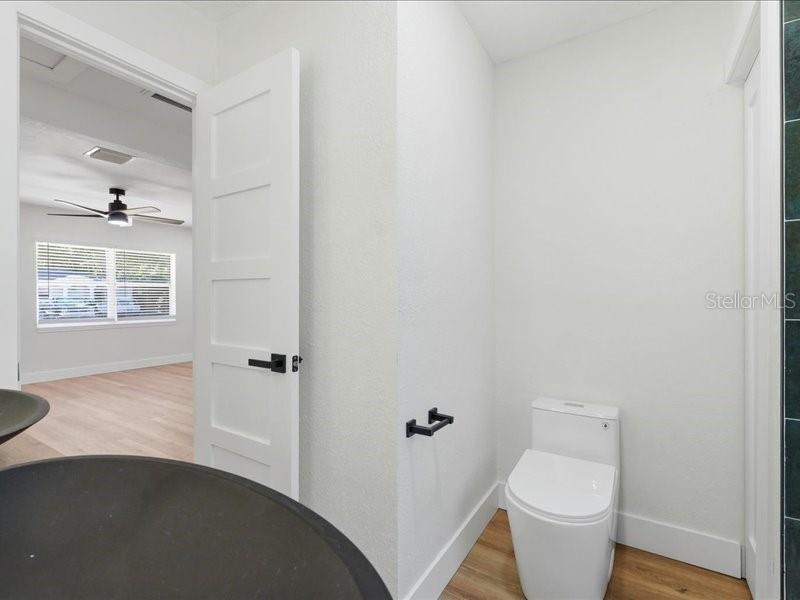 1912 E HANNA AVE, TAMPA, FL, 33610