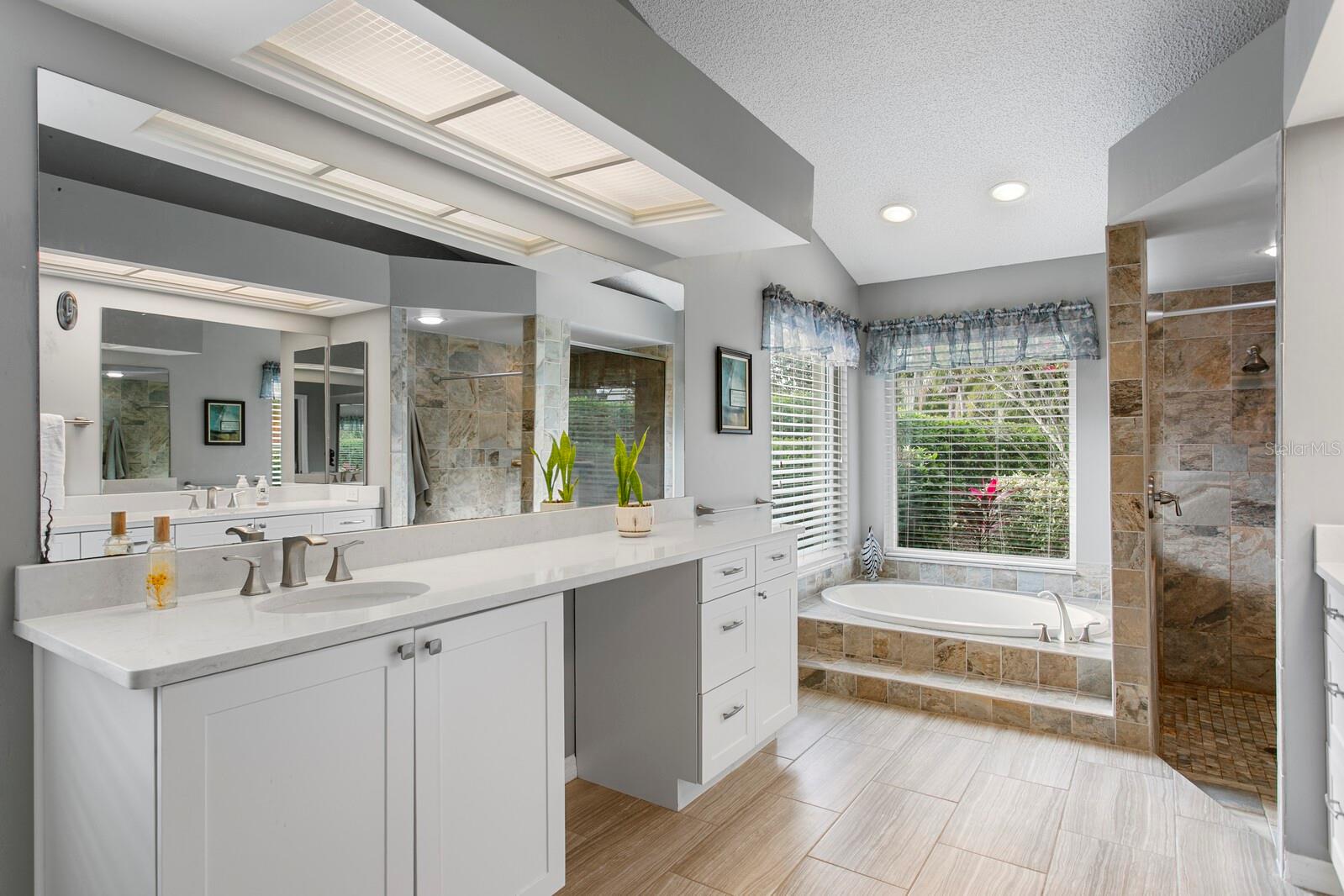 6211 IROQUOIS CT, ODESSA, FL, 33556