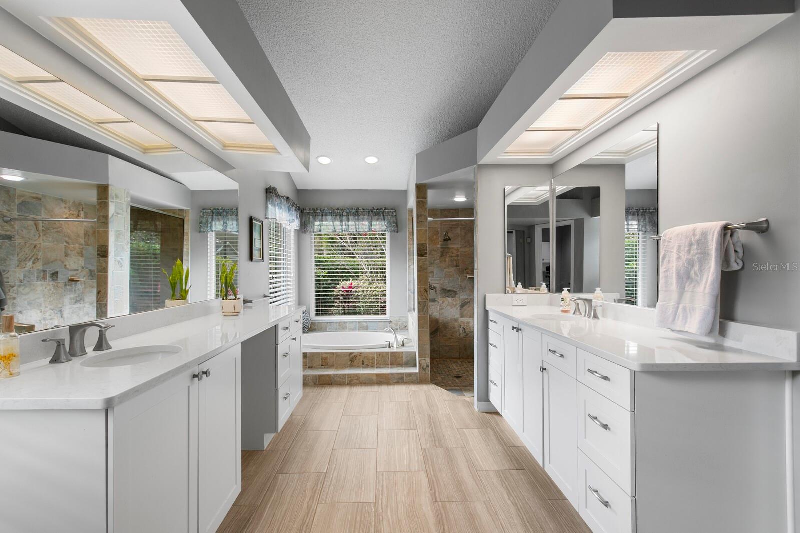 6211 IROQUOIS CT, ODESSA, FL, 33556