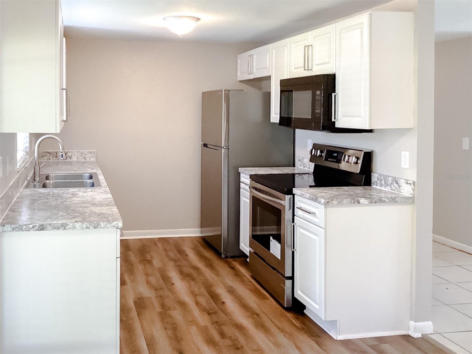 3613 WISPERBREATH LN, TAMPA, FL, 33619