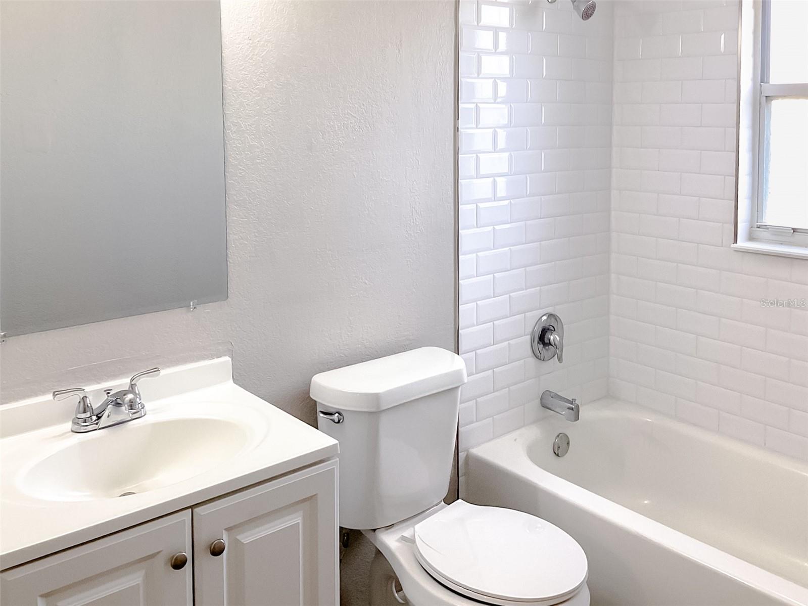 3613 WISPERBREATH LN, TAMPA, FL, 33619