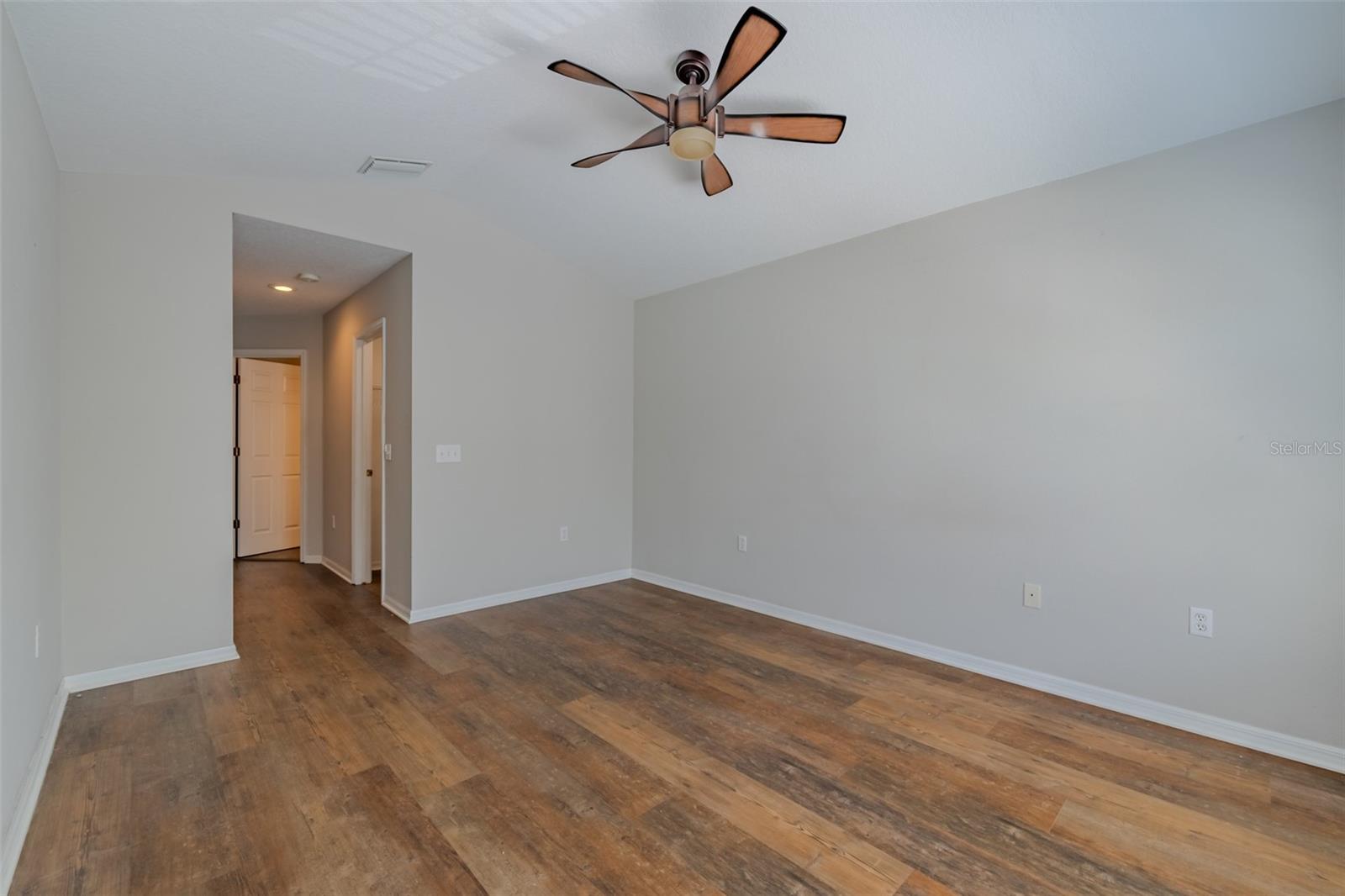 6417 ROSEFINCH CT #102, LAKEWOOD RANCH, FL, 34202