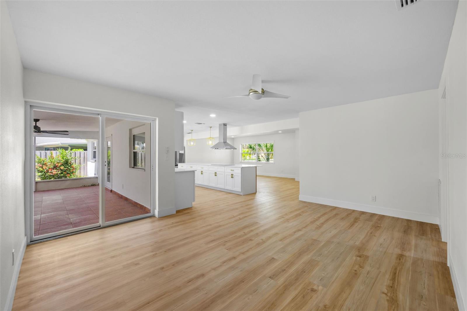 5700 BAYOU GRANDE BLVD NE, ST PETERSBURG, FL, 33703