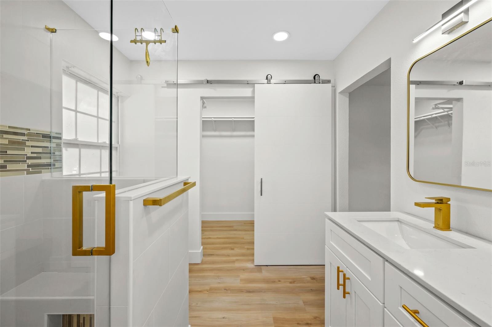 5700 BAYOU GRANDE BLVD NE, ST PETERSBURG, FL, 33703