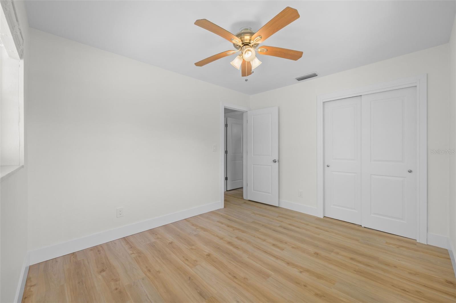 5700 BAYOU GRANDE BLVD NE, ST PETERSBURG, FL, 33703