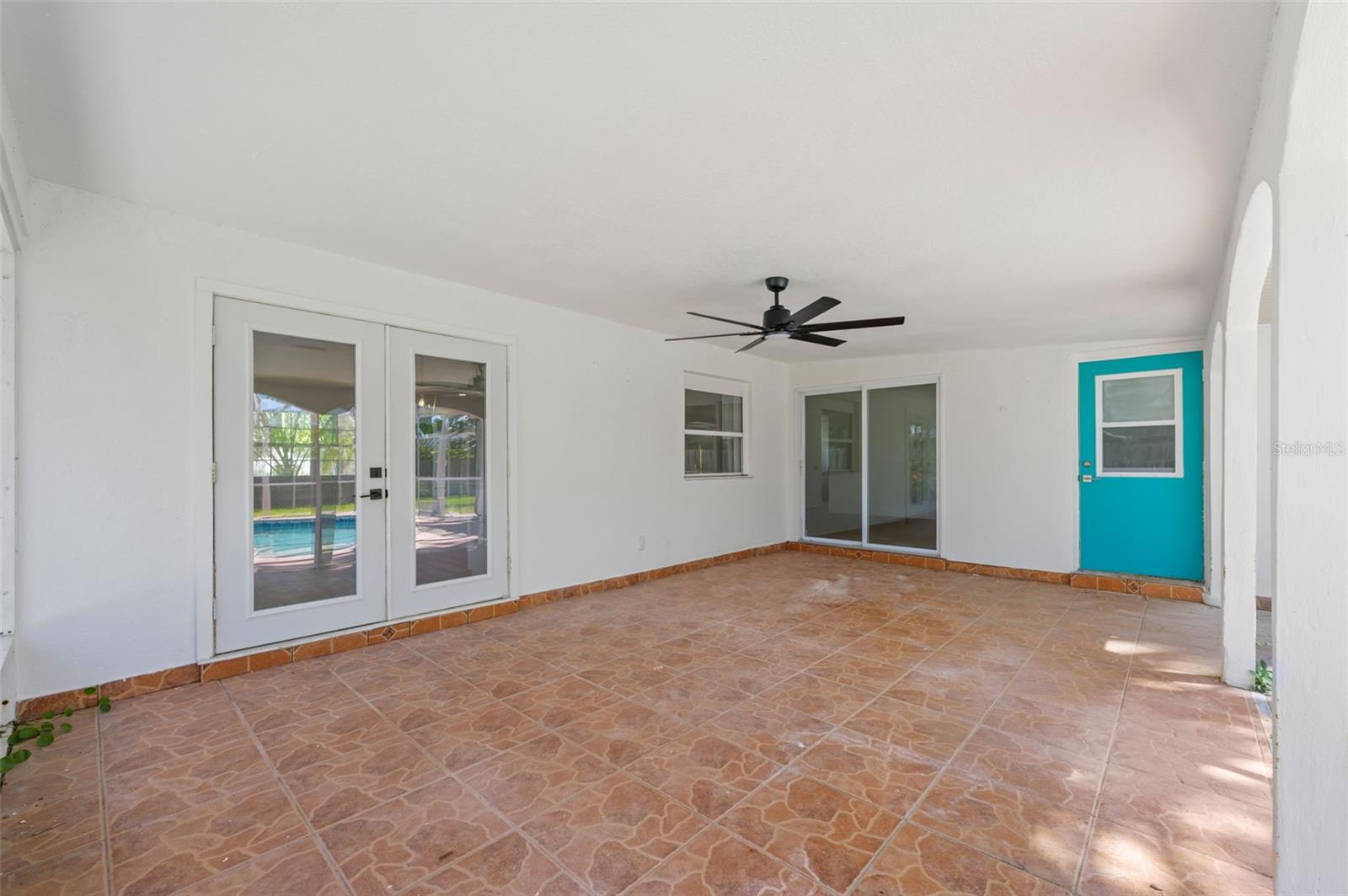 5700 BAYOU GRANDE BLVD NE, ST PETERSBURG, FL, 33703