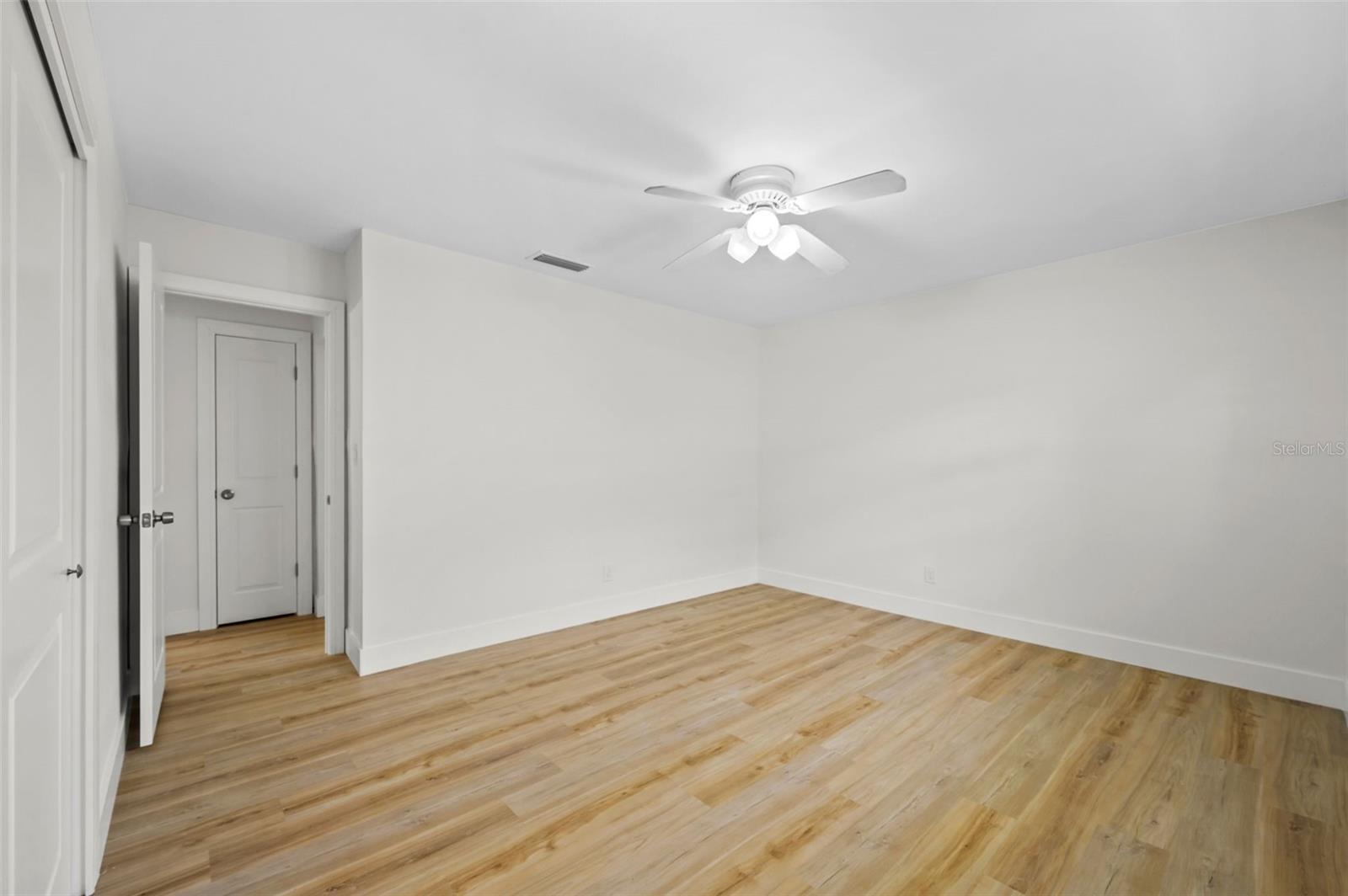 5700 BAYOU GRANDE BLVD NE, ST PETERSBURG, FL, 33703