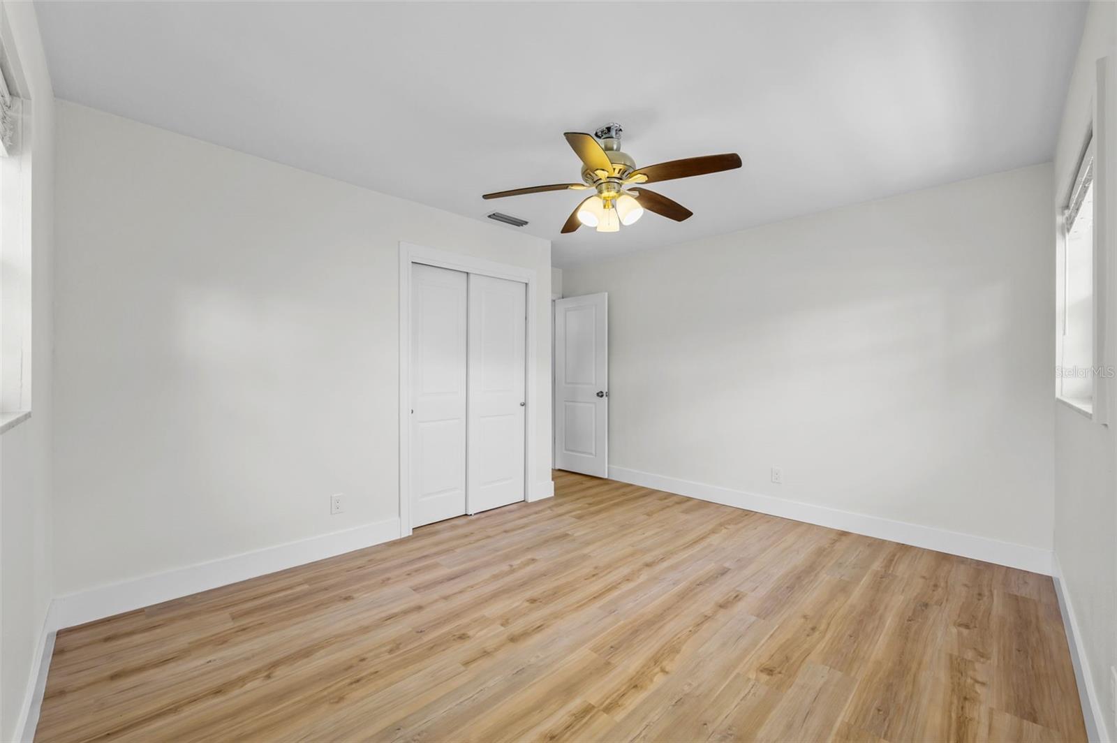 5700 BAYOU GRANDE BLVD NE, ST PETERSBURG, FL, 33703