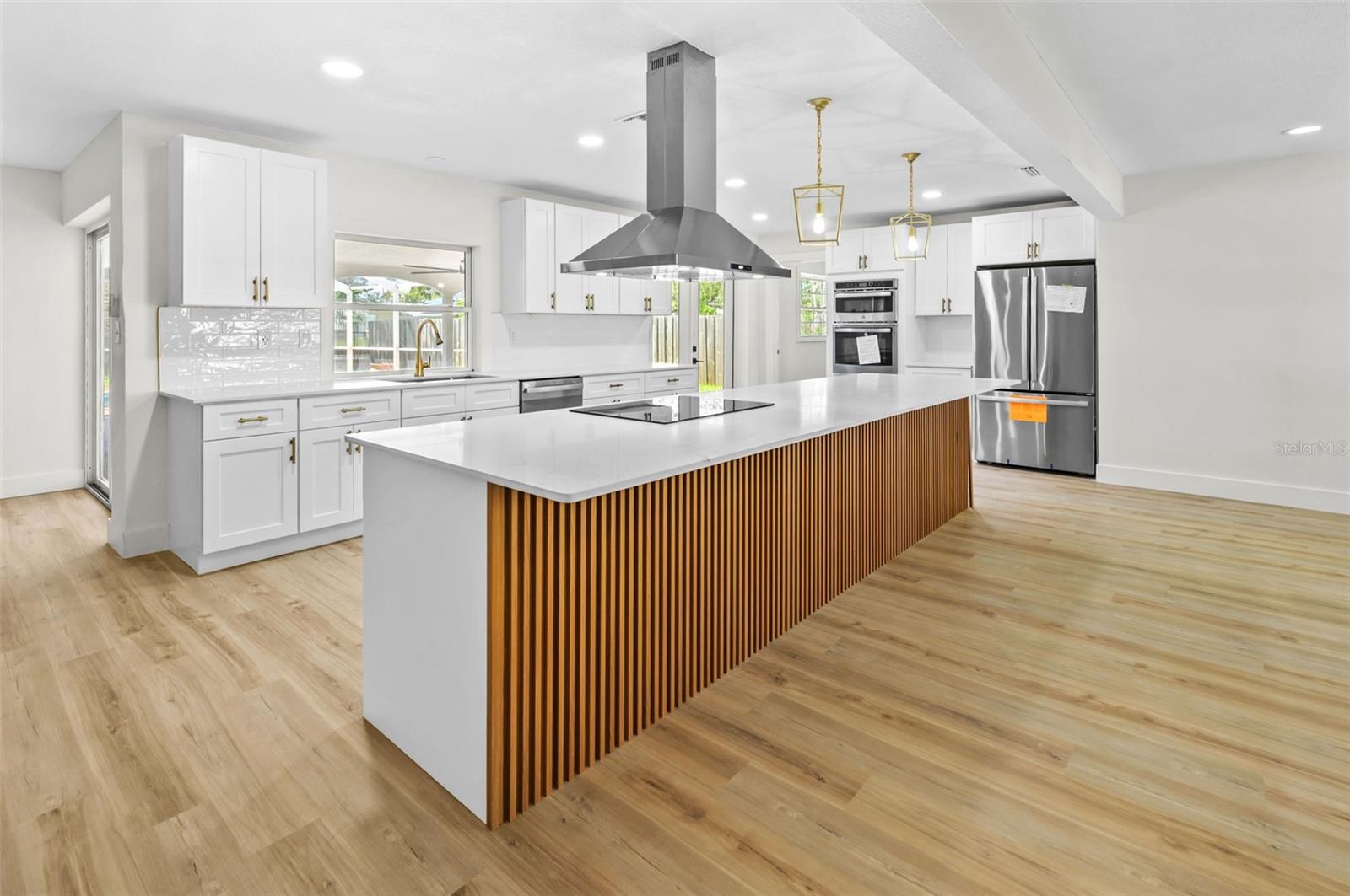 5700 BAYOU GRANDE BLVD NE, ST PETERSBURG, FL, 33703