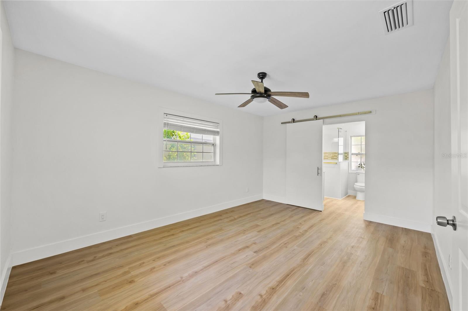 5700 BAYOU GRANDE BLVD NE, ST PETERSBURG, FL, 33703