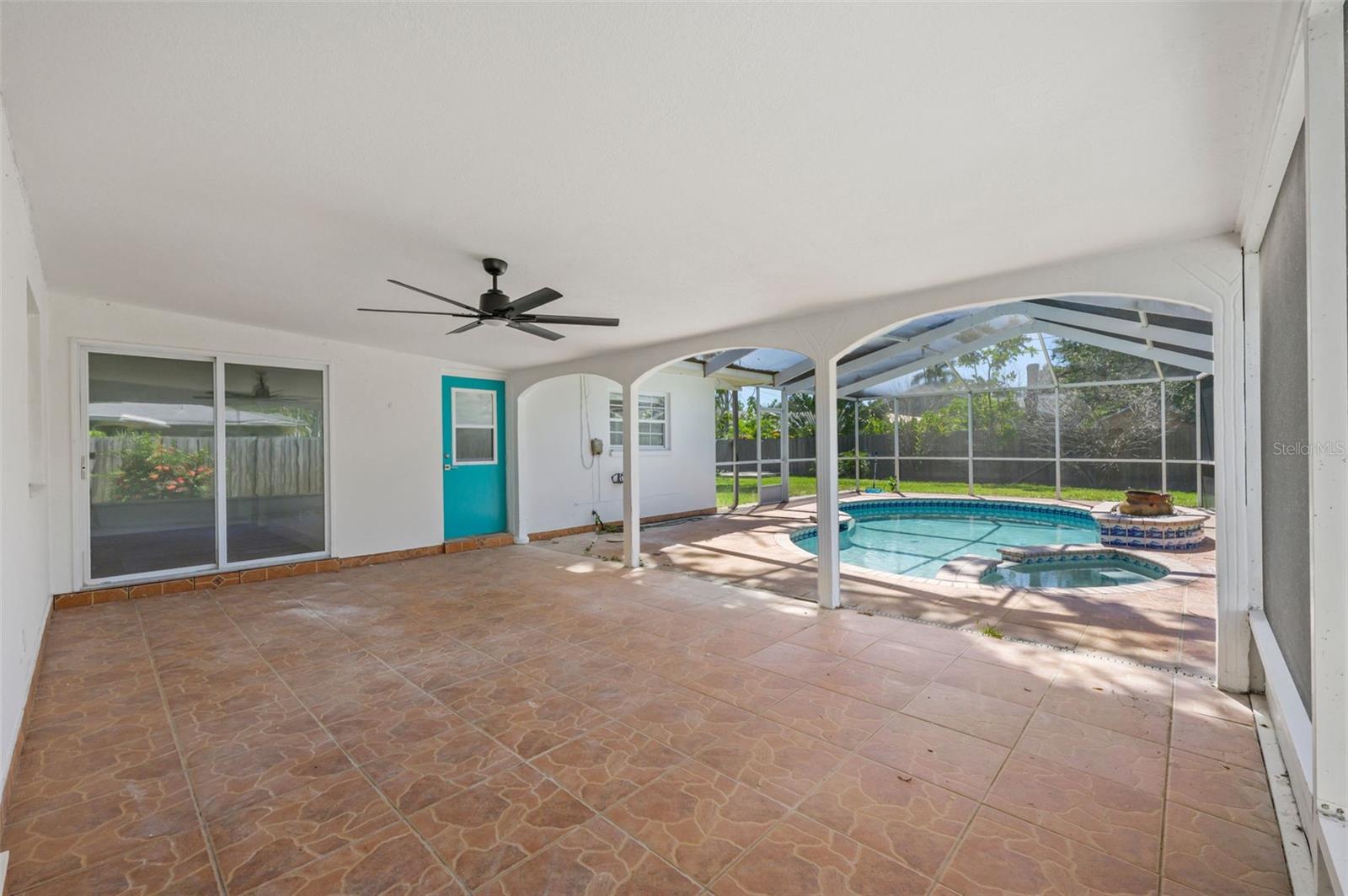 5700 BAYOU GRANDE BLVD NE, ST PETERSBURG, FL, 33703