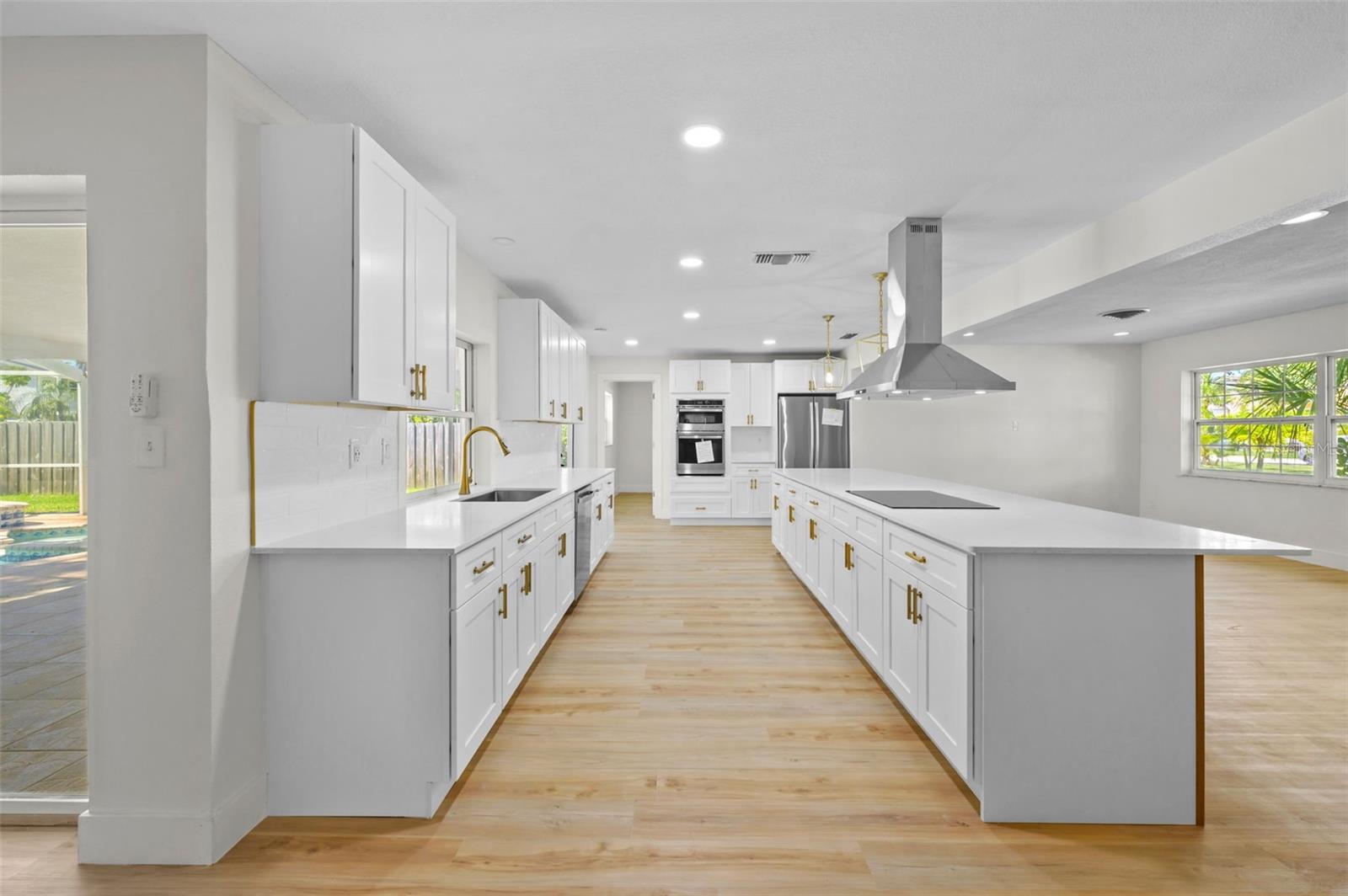 5700 BAYOU GRANDE BLVD NE, ST PETERSBURG, FL, 33703