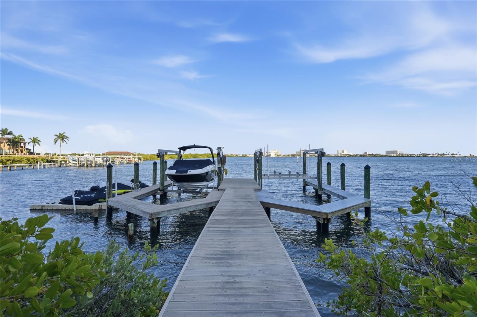 4117 CAUSEWAY VISTA DR, TAMPA, FL, 33615