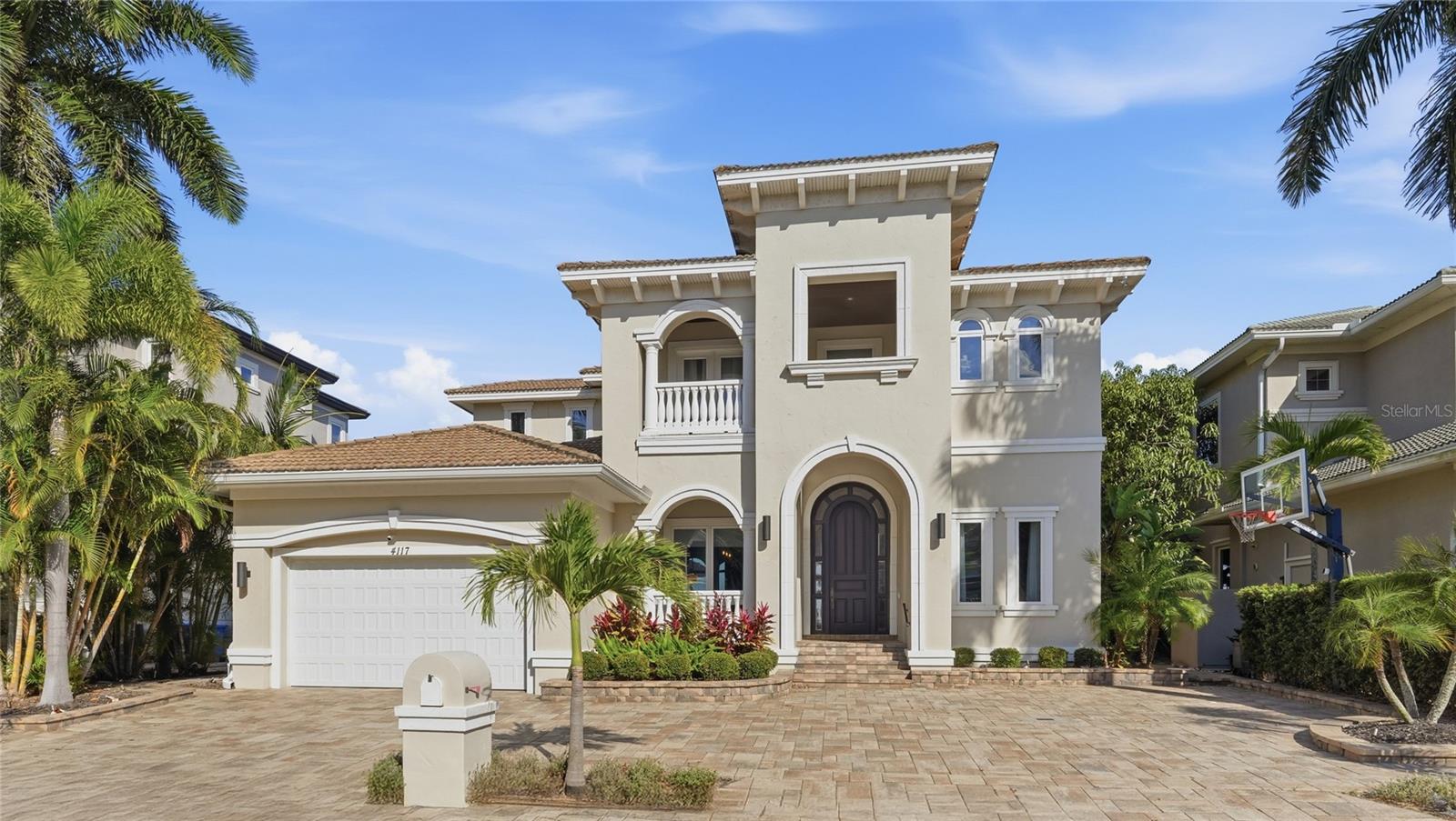 4117 CAUSEWAY VISTA DR, TAMPA, FL, 33615