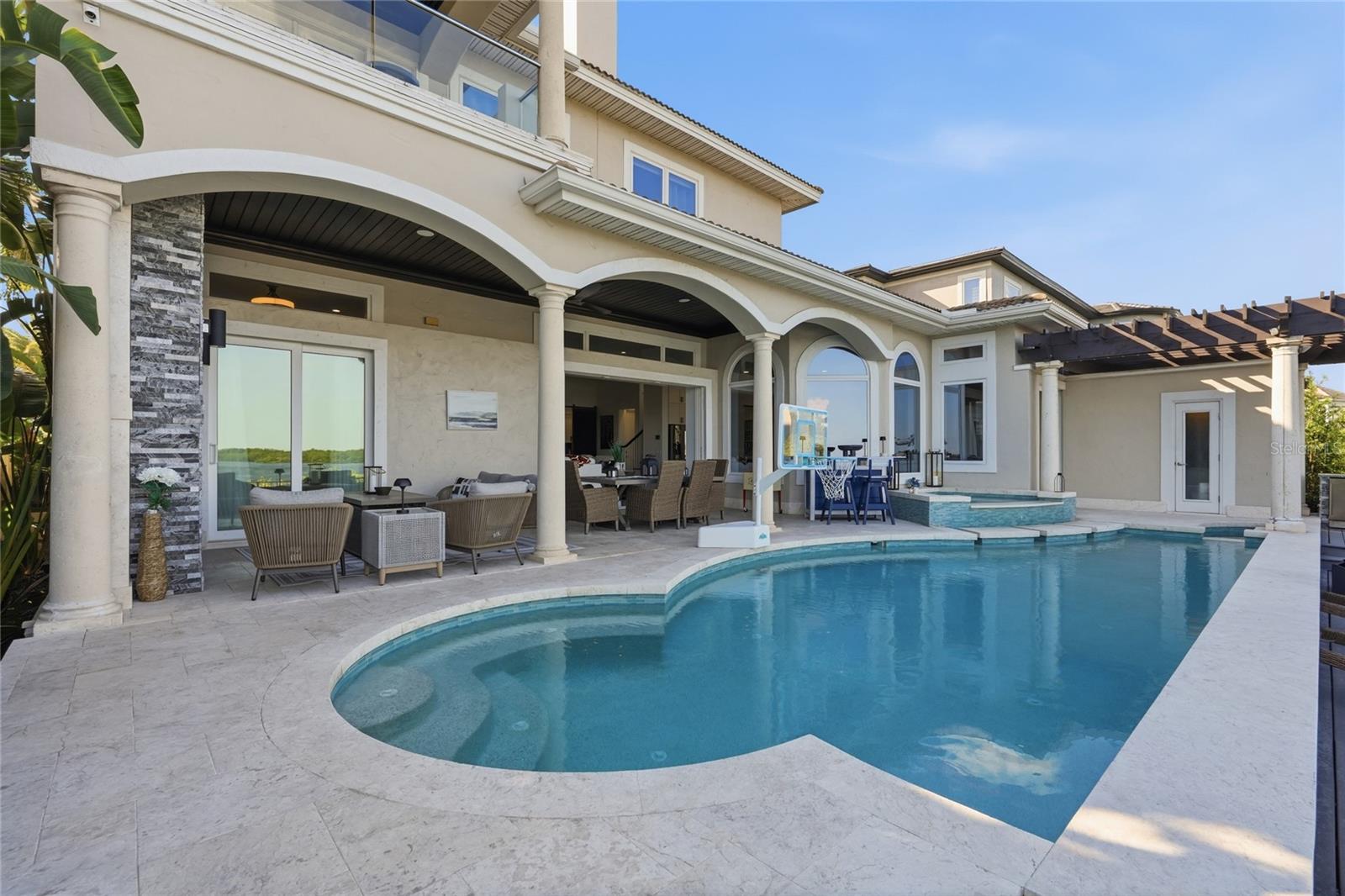 4117 CAUSEWAY VISTA DR, TAMPA, FL, 33615