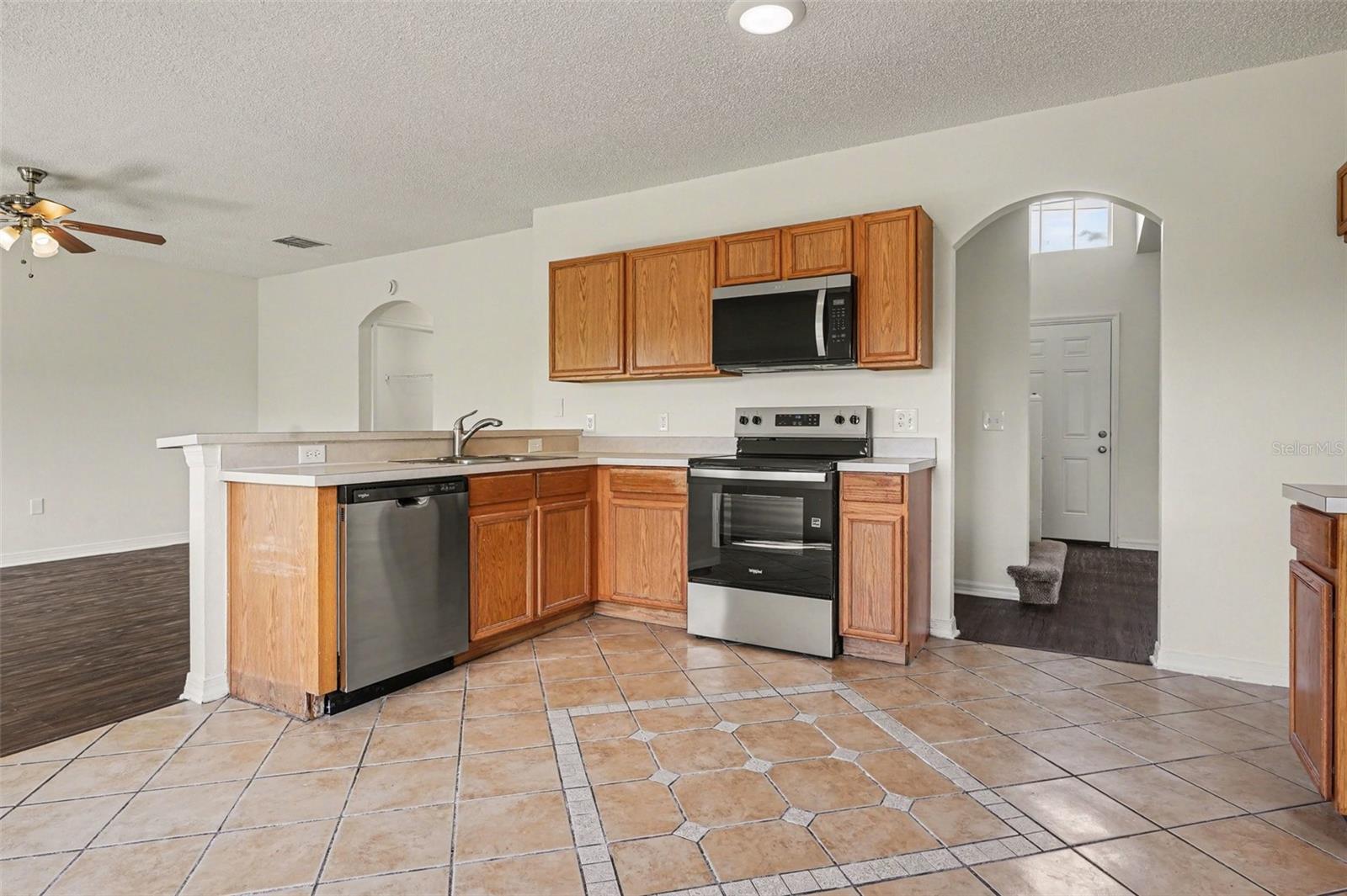 142 BIRMINGHAM DR, KISSIMMEE, FL, 34758