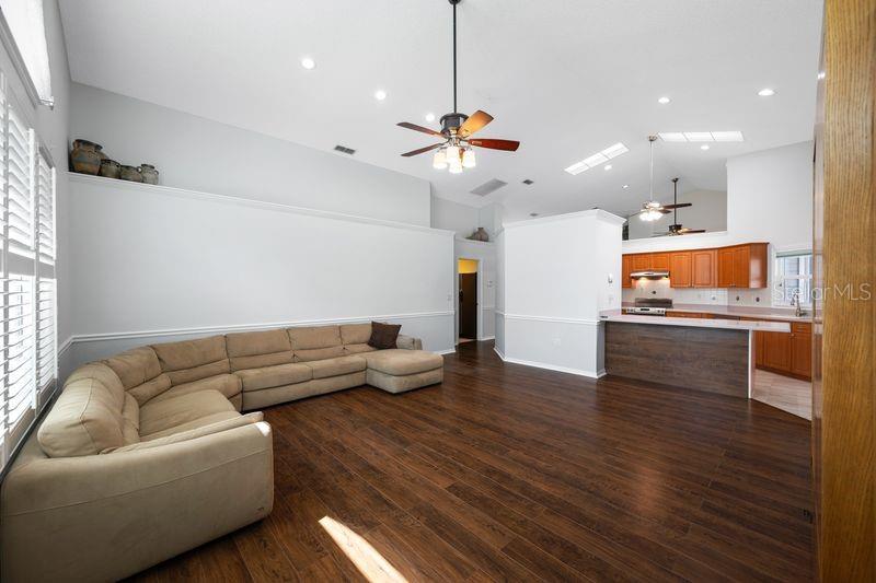 5321 GARDENS DR, SARASOTA, FL, 34243