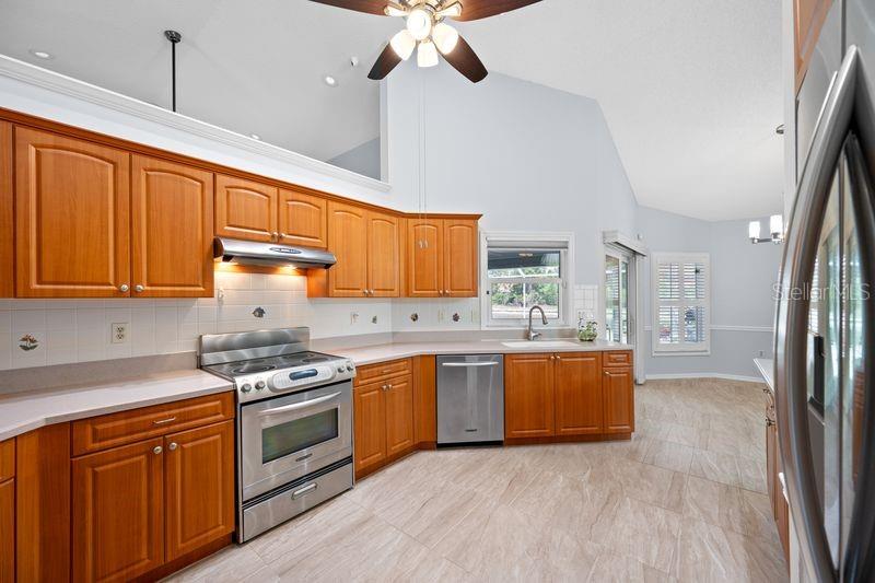 5321 GARDENS DR, SARASOTA, FL, 34243