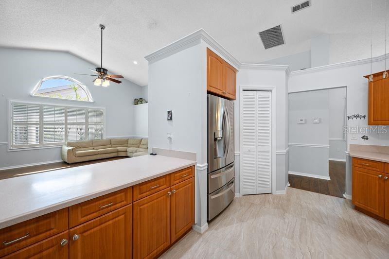 5321 GARDENS DR, SARASOTA, FL, 34243