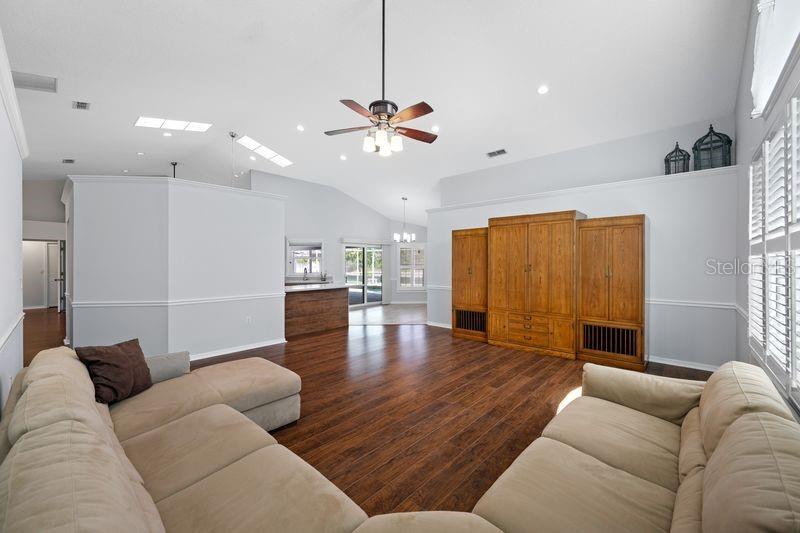 5321 GARDENS DR, SARASOTA, FL, 34243