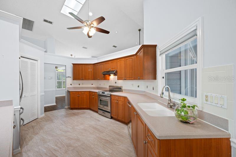 5321 GARDENS DR, SARASOTA, FL, 34243