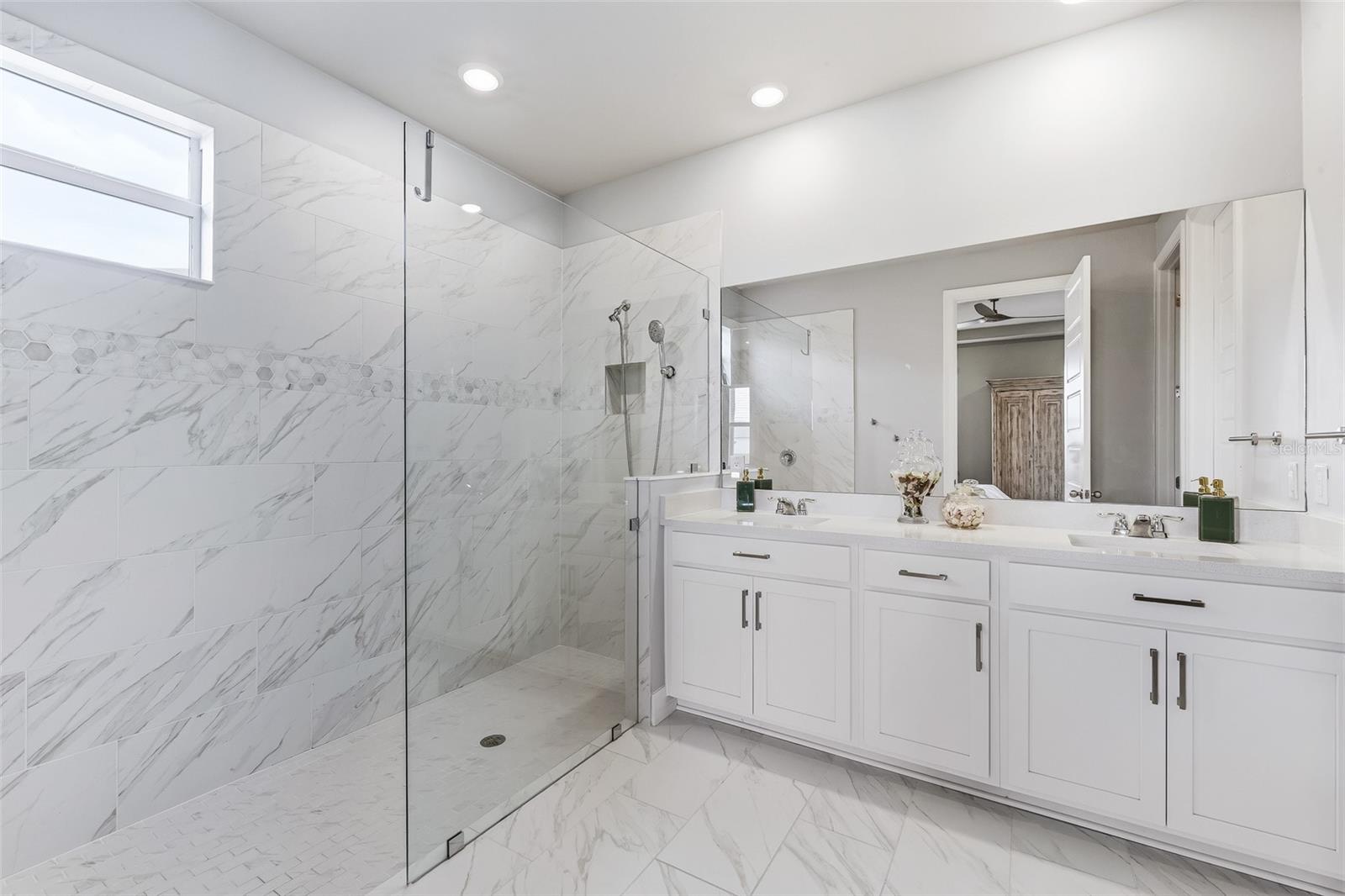 16428 MARSH LN, PUNTA GORDA, FL, 33982