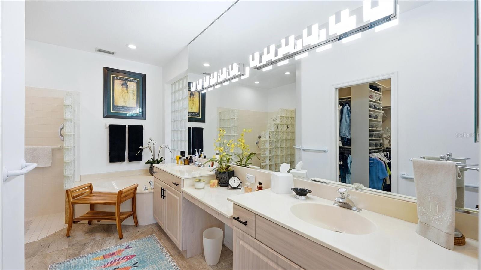 8009 HAMPTON CT, UNIVERSITY PARK, FL, 34201