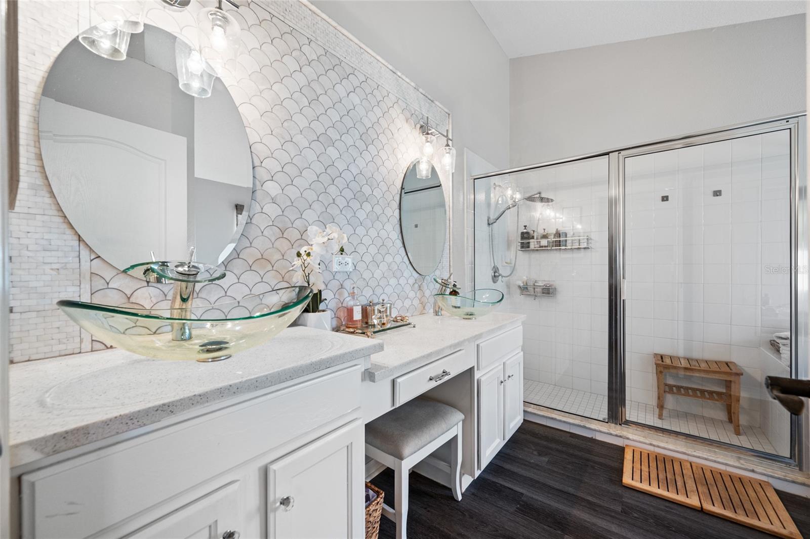 19254 FISHERMANS BEND DR, LUTZ, FL, 33558