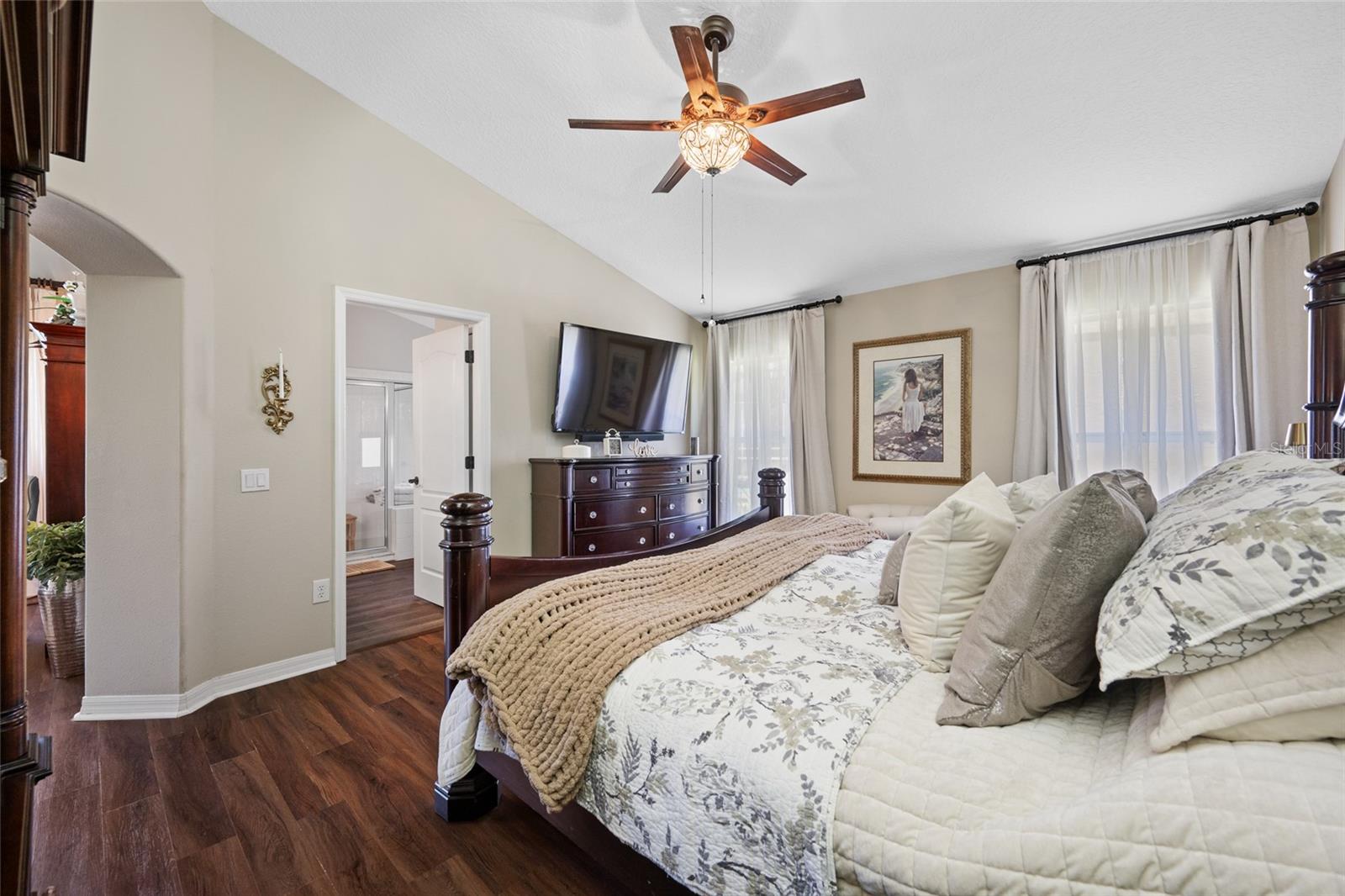 19254 FISHERMANS BEND DR, LUTZ, FL, 33558