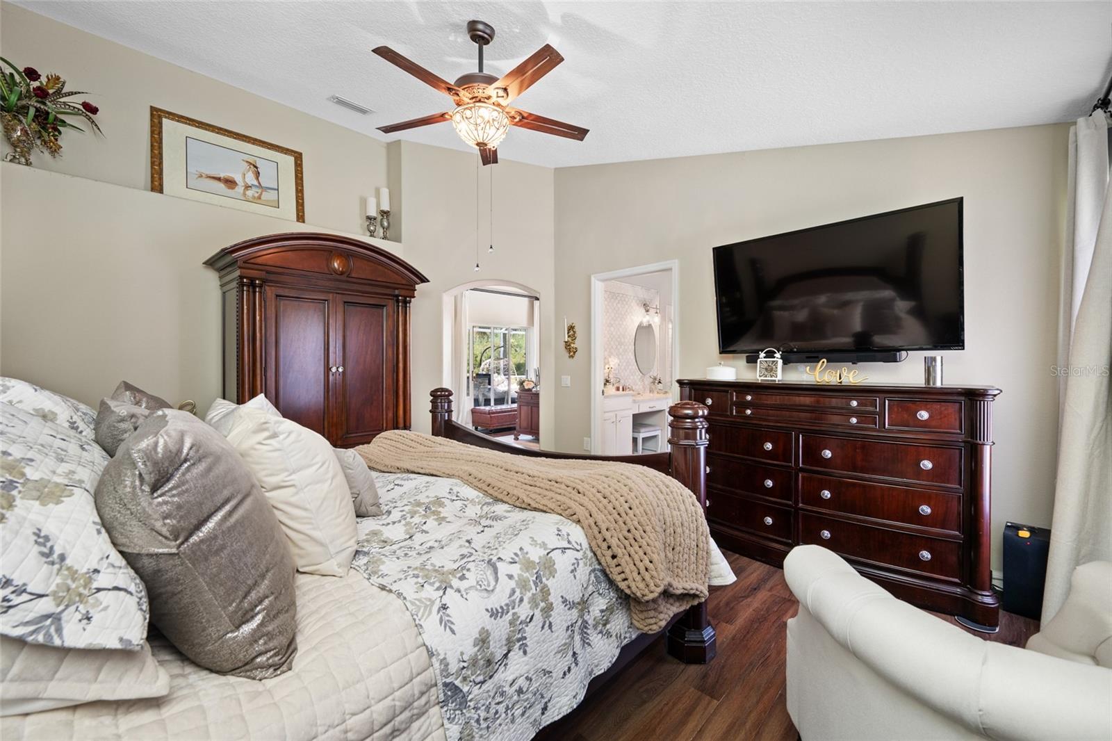 19254 FISHERMANS BEND DR, LUTZ, FL, 33558